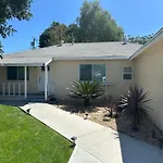 Modern Cozy Family Friendly